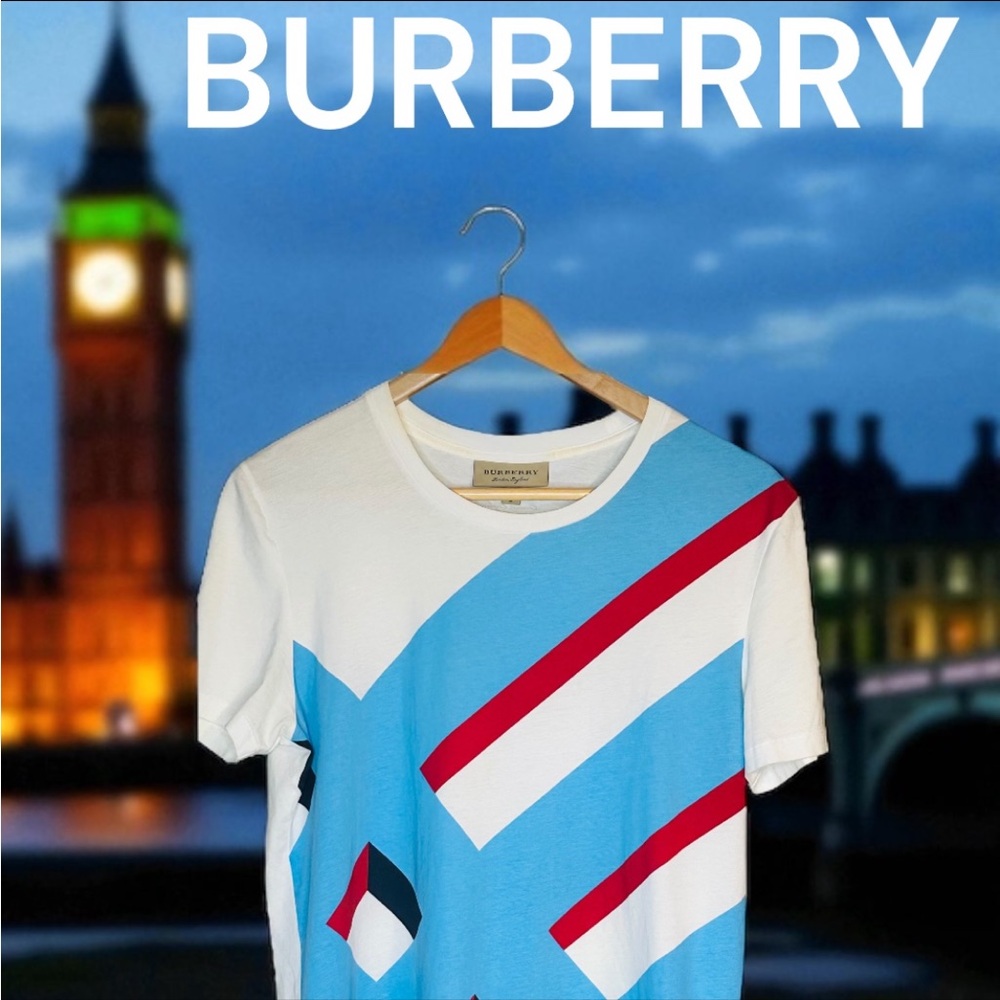 BURBERRY WILMORE GEOMETRIC PRINT
MEDIUM UNISEX PIT 20 L 26 NO SIGNS OF WEAR NICE - Picture 2 of 16